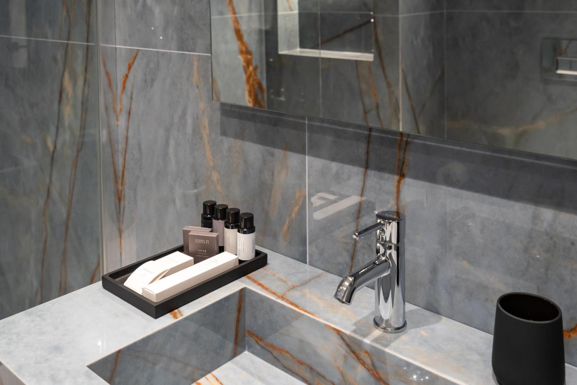 Insogno Suites Νάπολη Εξωτερικό φωτογραφία