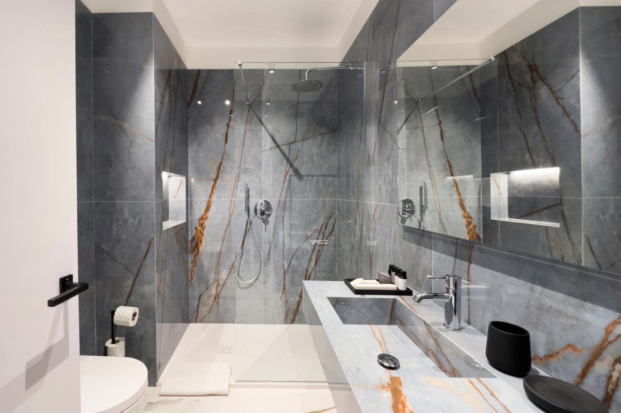 Insogno Suites Νάπολη Εξωτερικό φωτογραφία