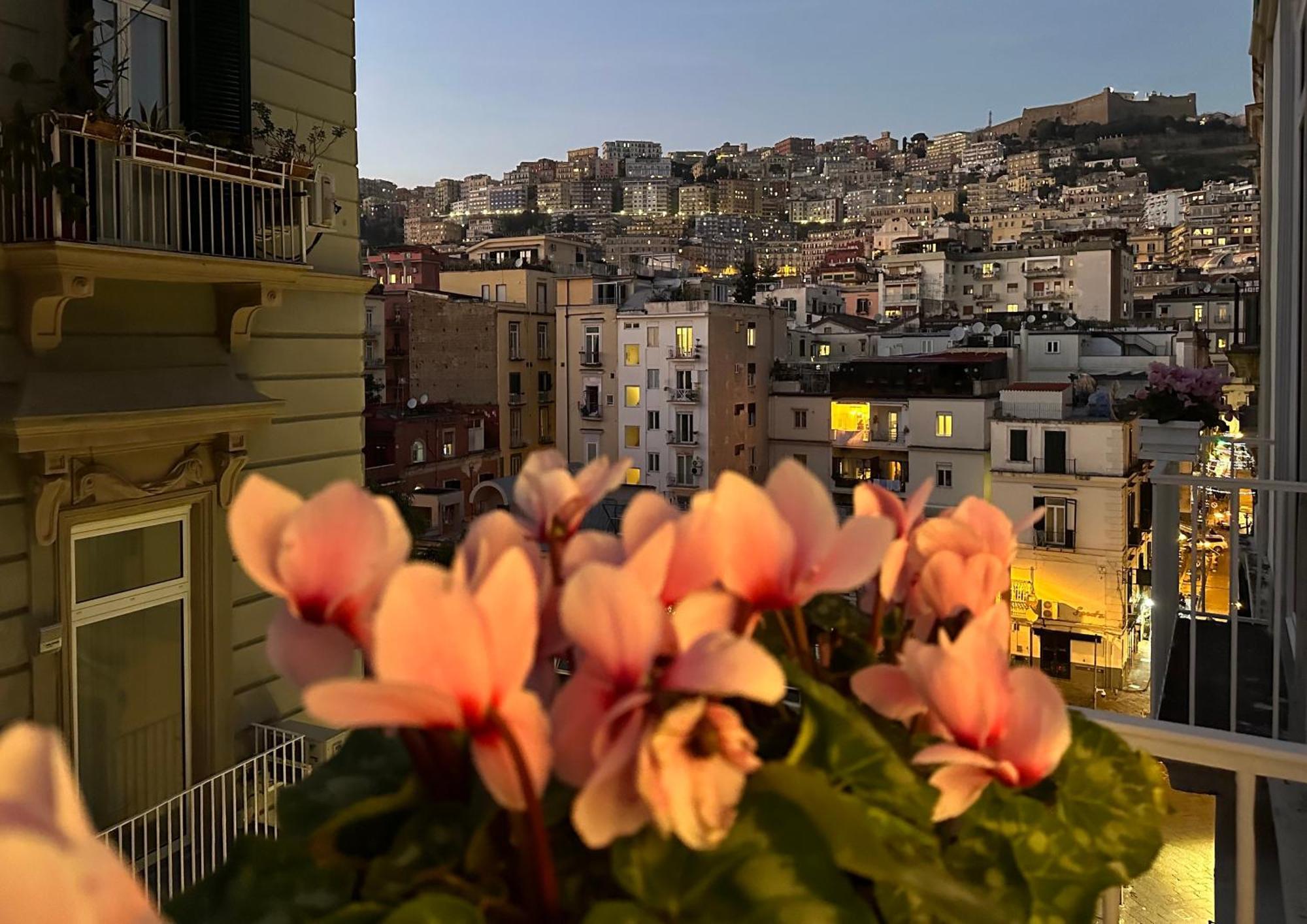 Insogno Suites Νάπολη Εξωτερικό φωτογραφία